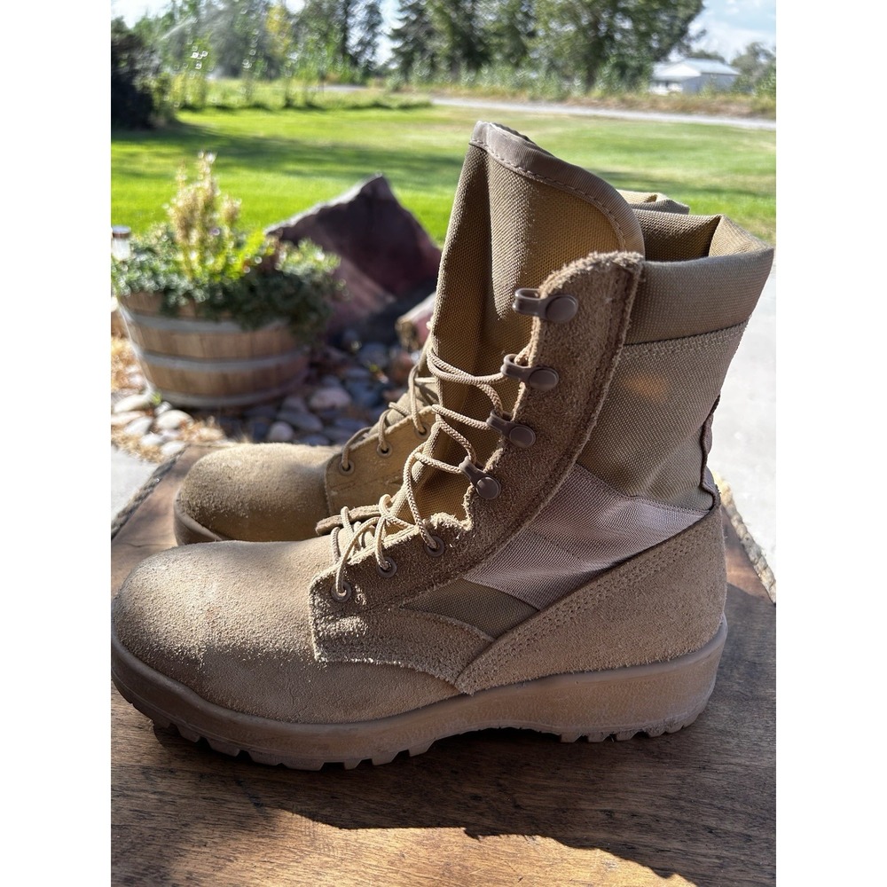 US Military Combat Boots Mens 10.5 W Desert Tan Leather Made USA Vibram 8430